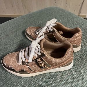 G by Guess women’s sneakers